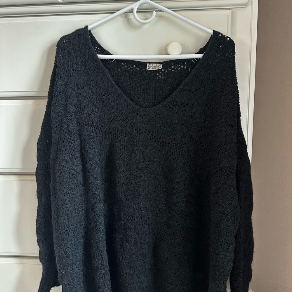 Free People V-Neck Oversized Sweater (XS)